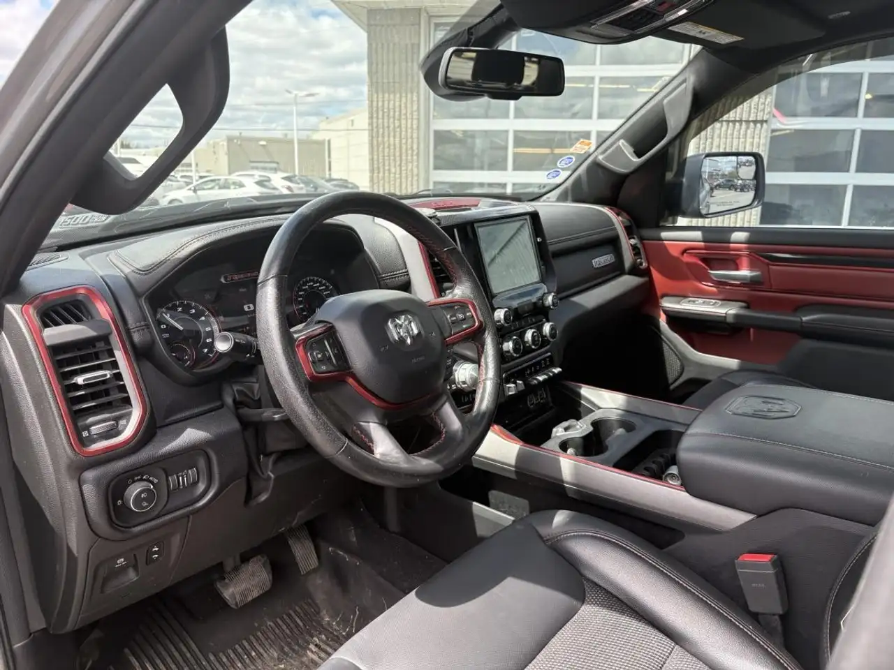 RAM 1500 снимка RAM 1500