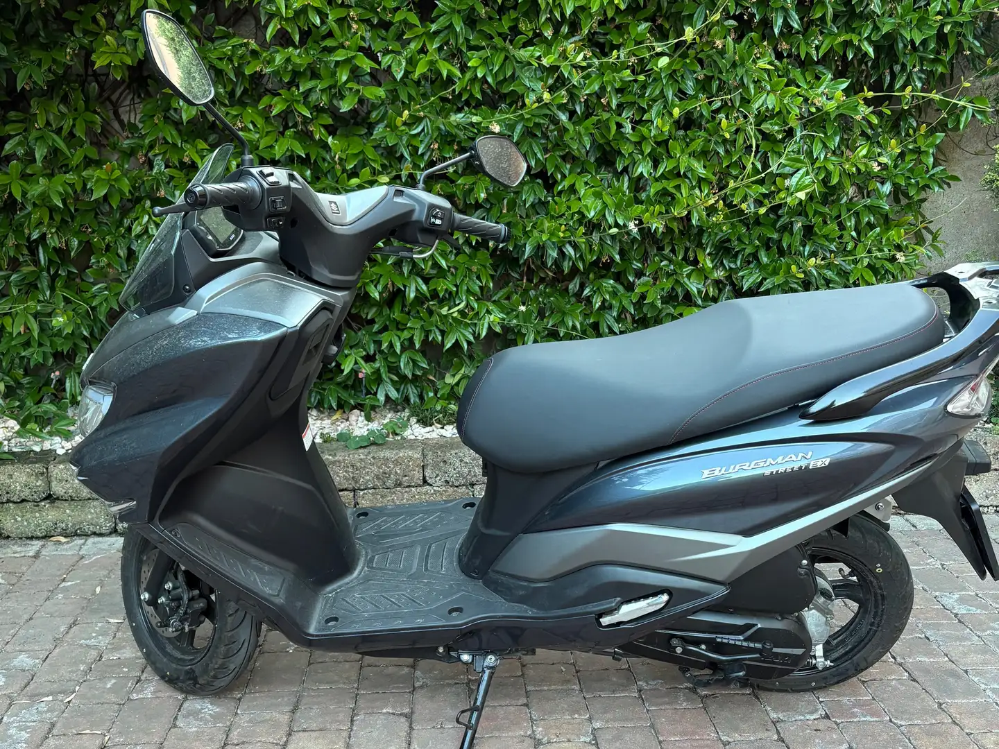 Suzuki Burgman 125 Suzuki Burgaman street ex 125 Сірий - 1