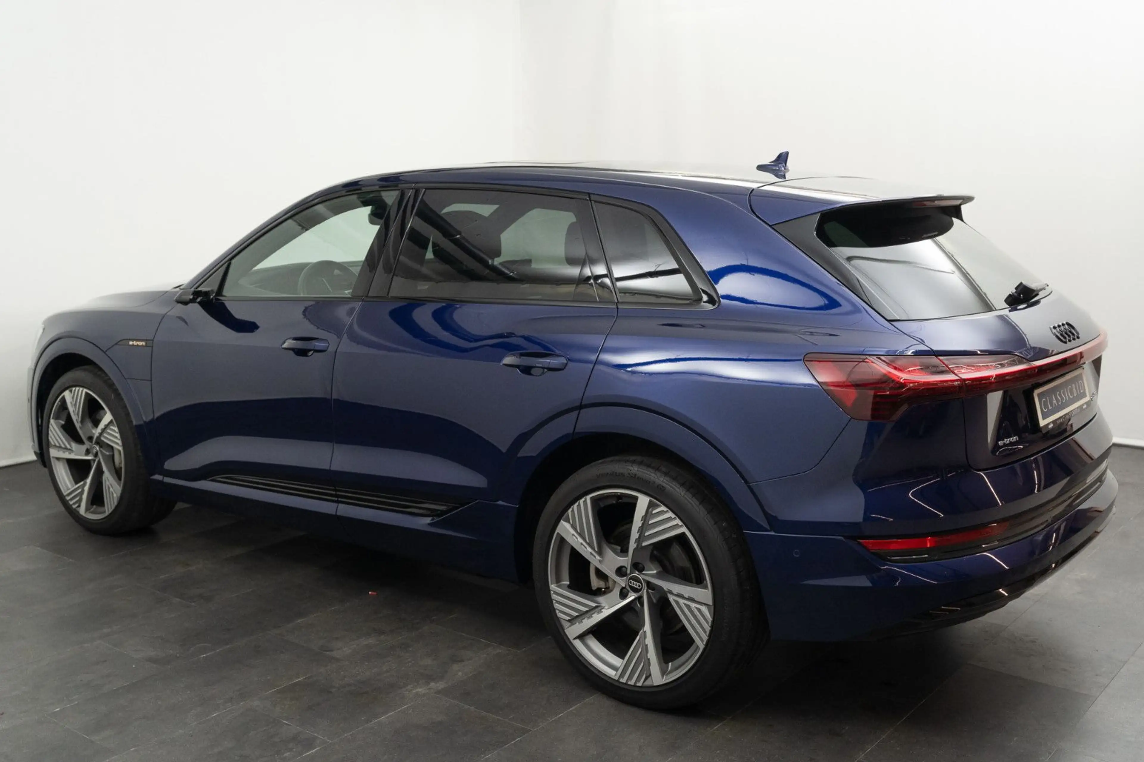 Audi e-tron 55 quattro advanced — photo 5