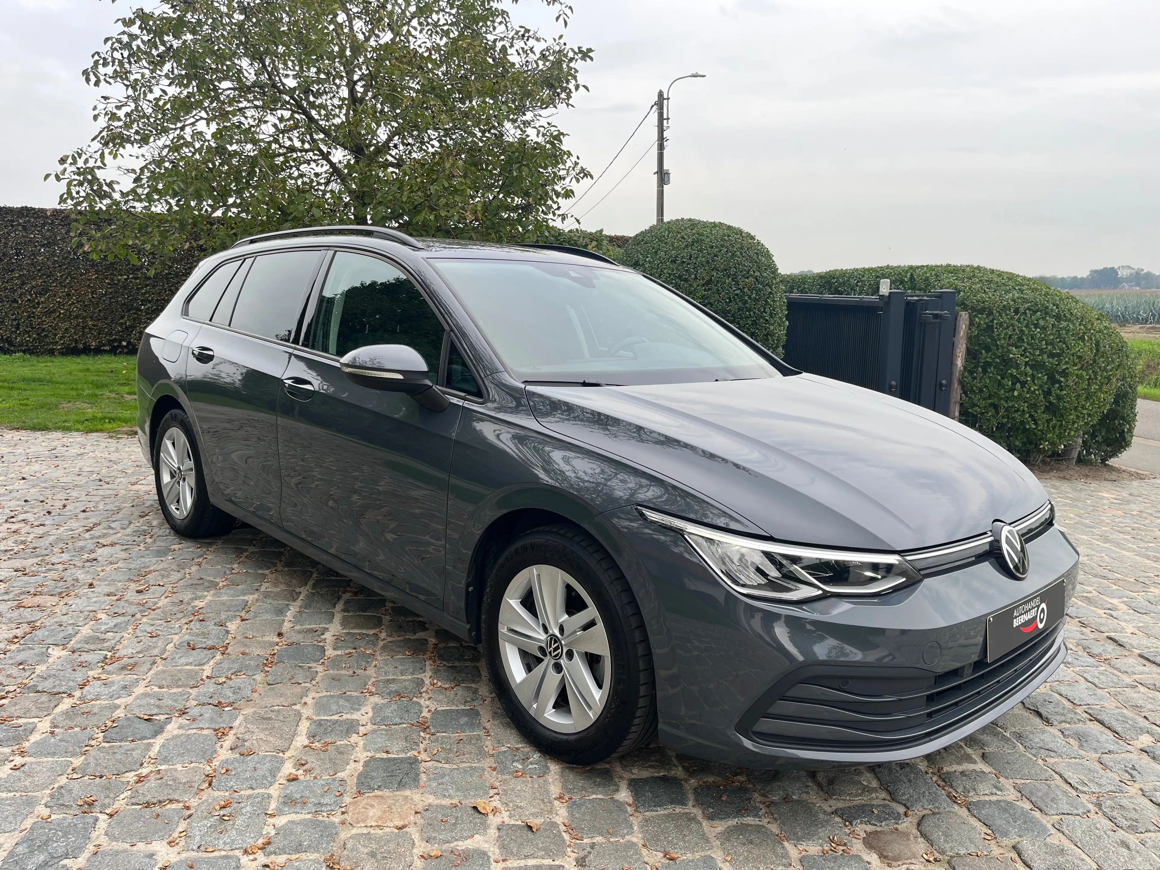 Volkswagen Golf Variant SW 1.0 eTSI Life OPF DSG/1eigenr/78600km/Carplay/Pdc/ACC/Clima/Led... — photo 3
