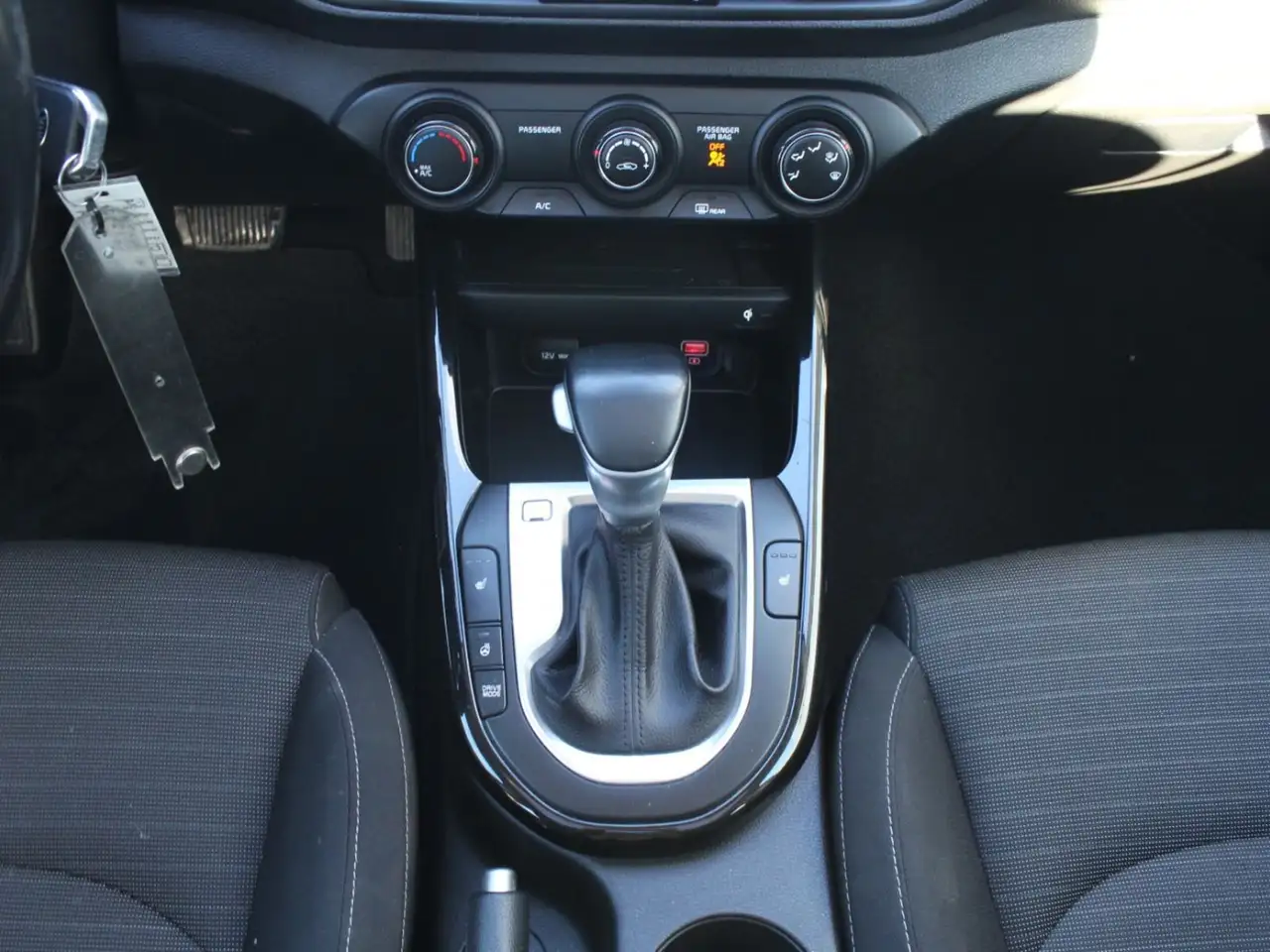 Kia Forte снимка Kia Forte