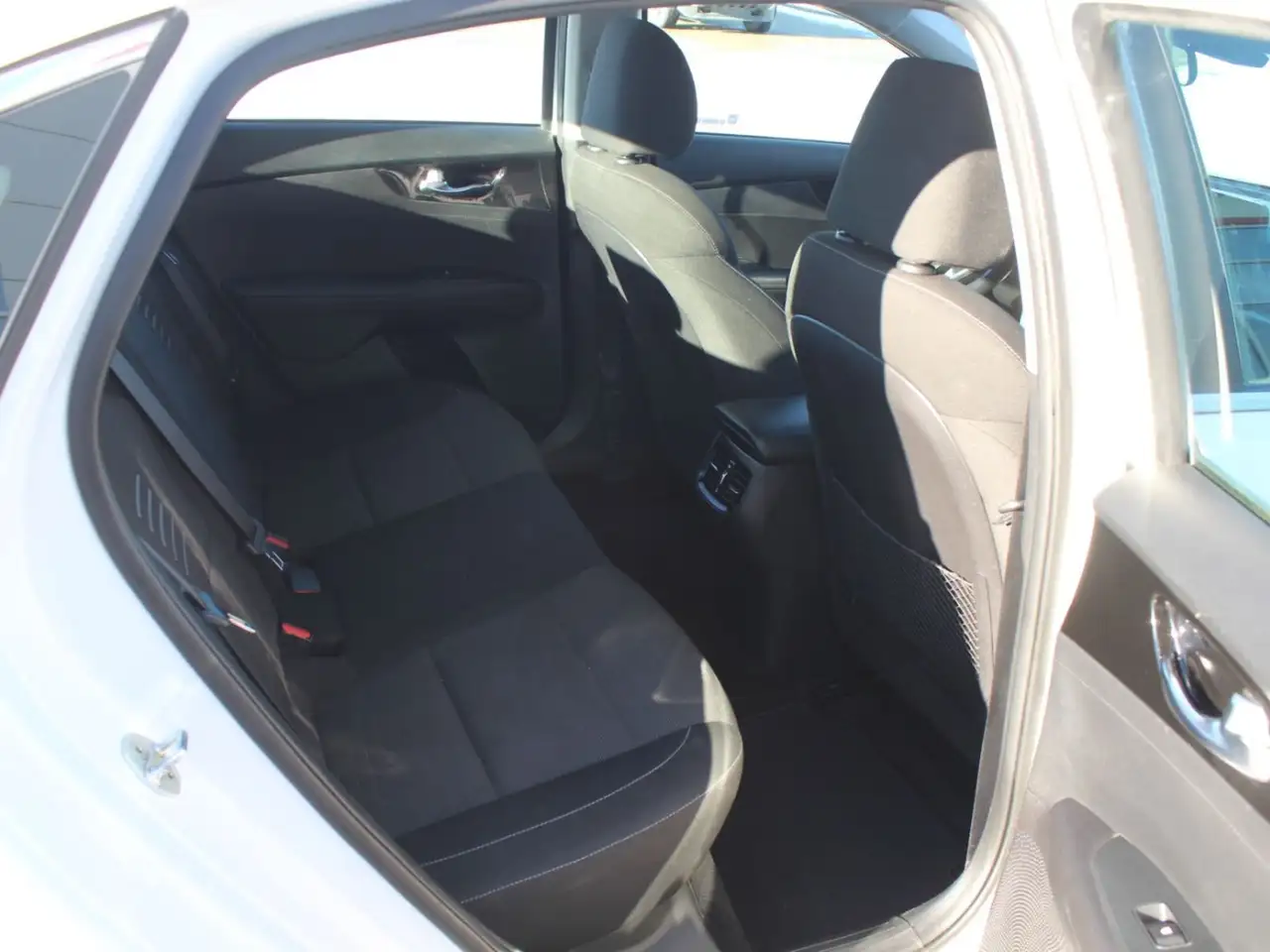 Kia Forte снимка Kia Forte
