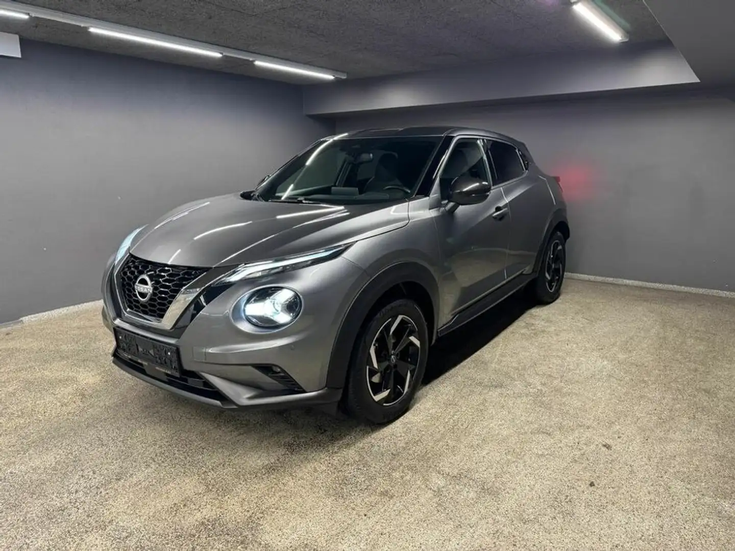 Nissan Juke Visia Grau - 1