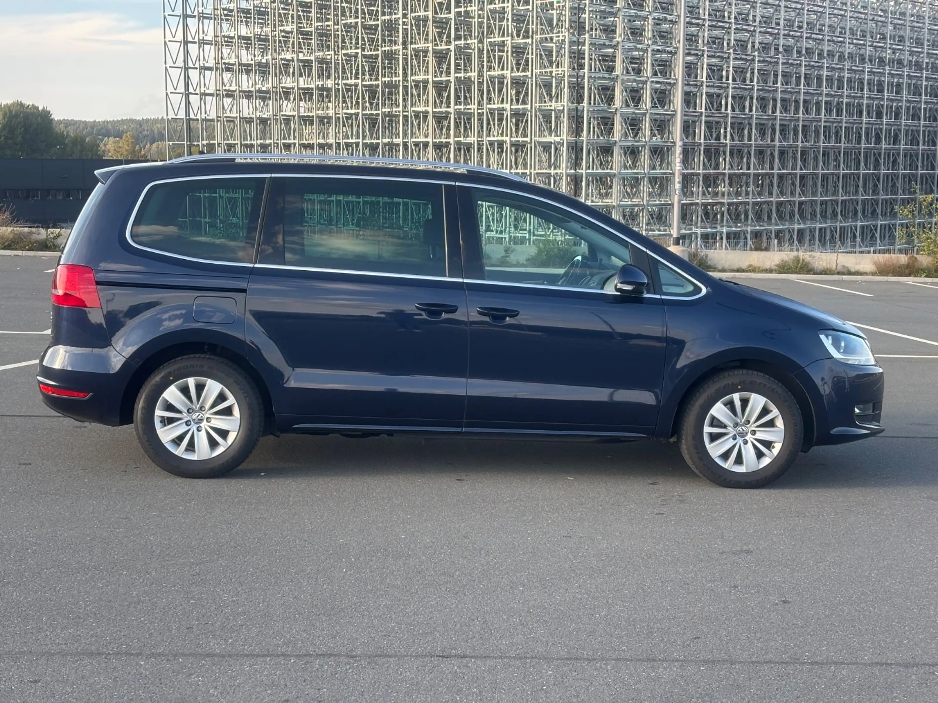 Volkswagen Sharan 2.0 TDI 7. Sitze Comfortline BMT — photo 4