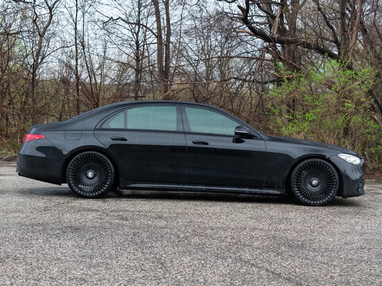 Mercedes-Benz S-Class снимка Mercedes-Benz S-Class