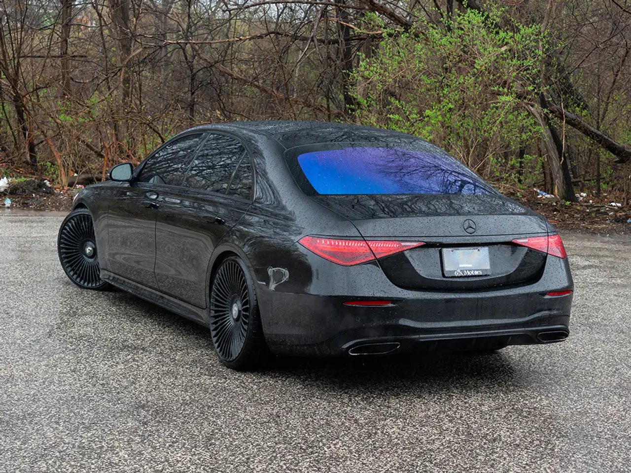 Mercedes-Benz S-Class снимка Mercedes-Benz S-Class