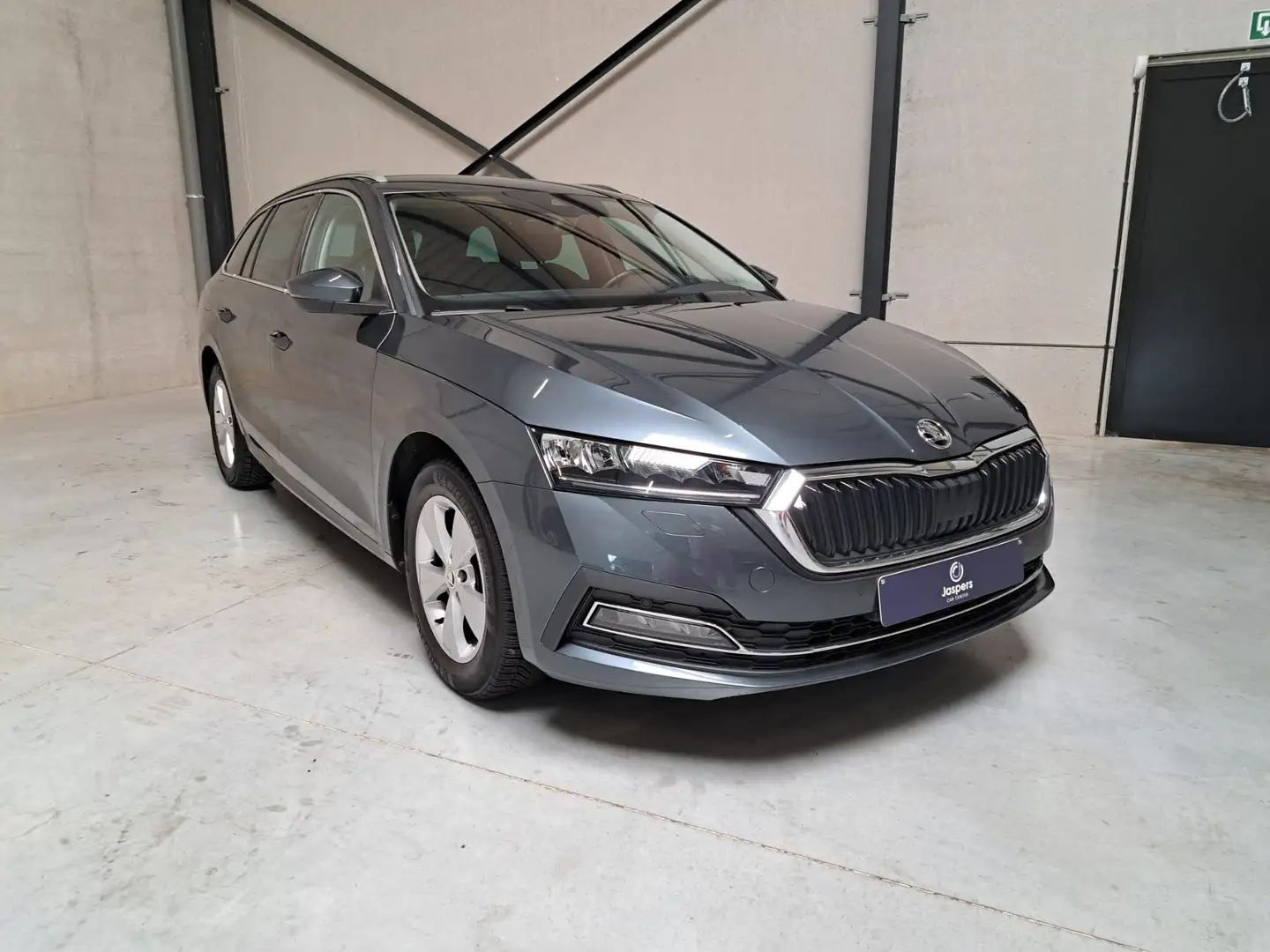 Skoda Octavia Octavia Combi 1.5 TSI Ambition Grijs - 2