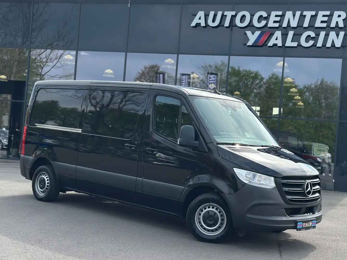 Mercedes-Benz Sprinter III Kasten 211 CDI L2H1 1.HA/AHK/KLIMA Noir - 1