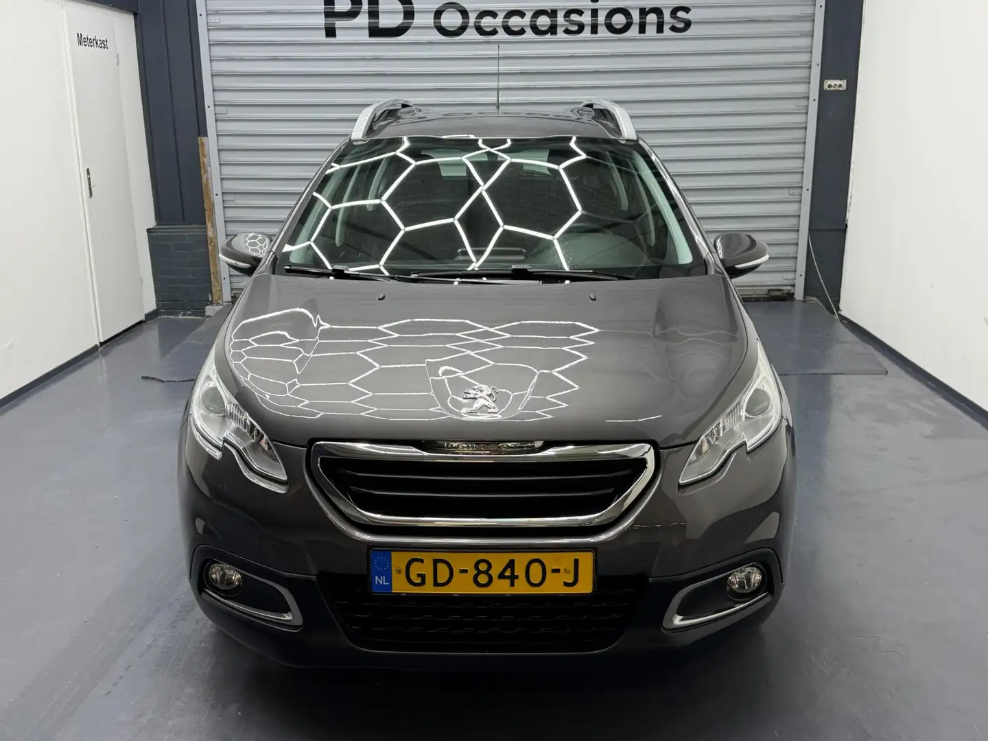 Peugeot 2008 1.2 PureTech Active - Airco - Parkeersensoren - Cr Grau - 2