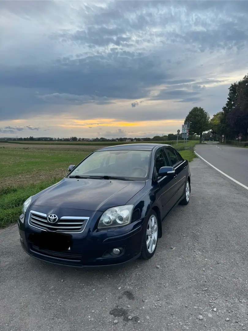 Toyota Avensis 2.0 VVT-i Executive - 2