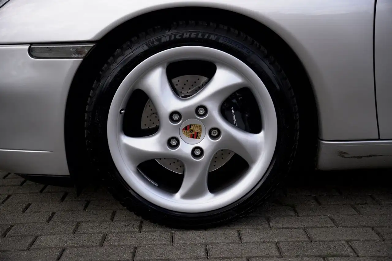 Porsche 996 Carrera Coupé Handschalter, foto 7
