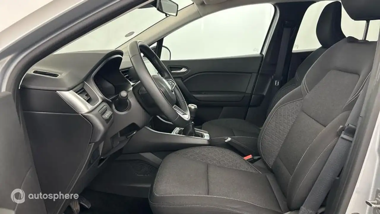 Renault Captur — photo 12