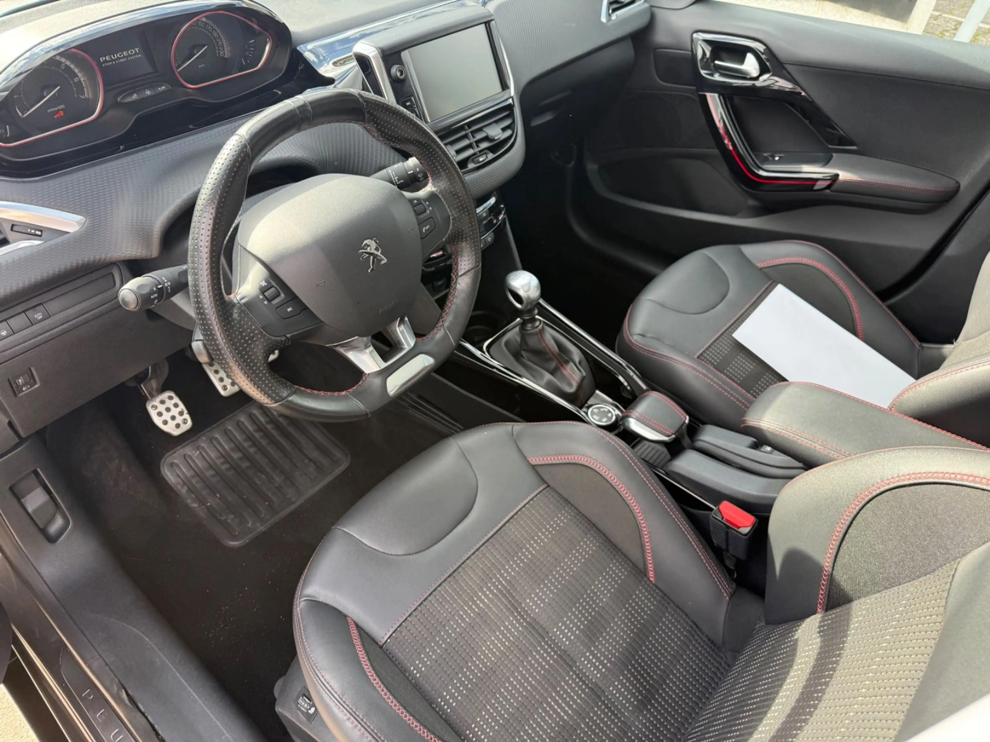 Peugeot 2008 GT-LINE +BC+SITZHEIZUNG+MFL+USB+KAMERA+ — photo 9