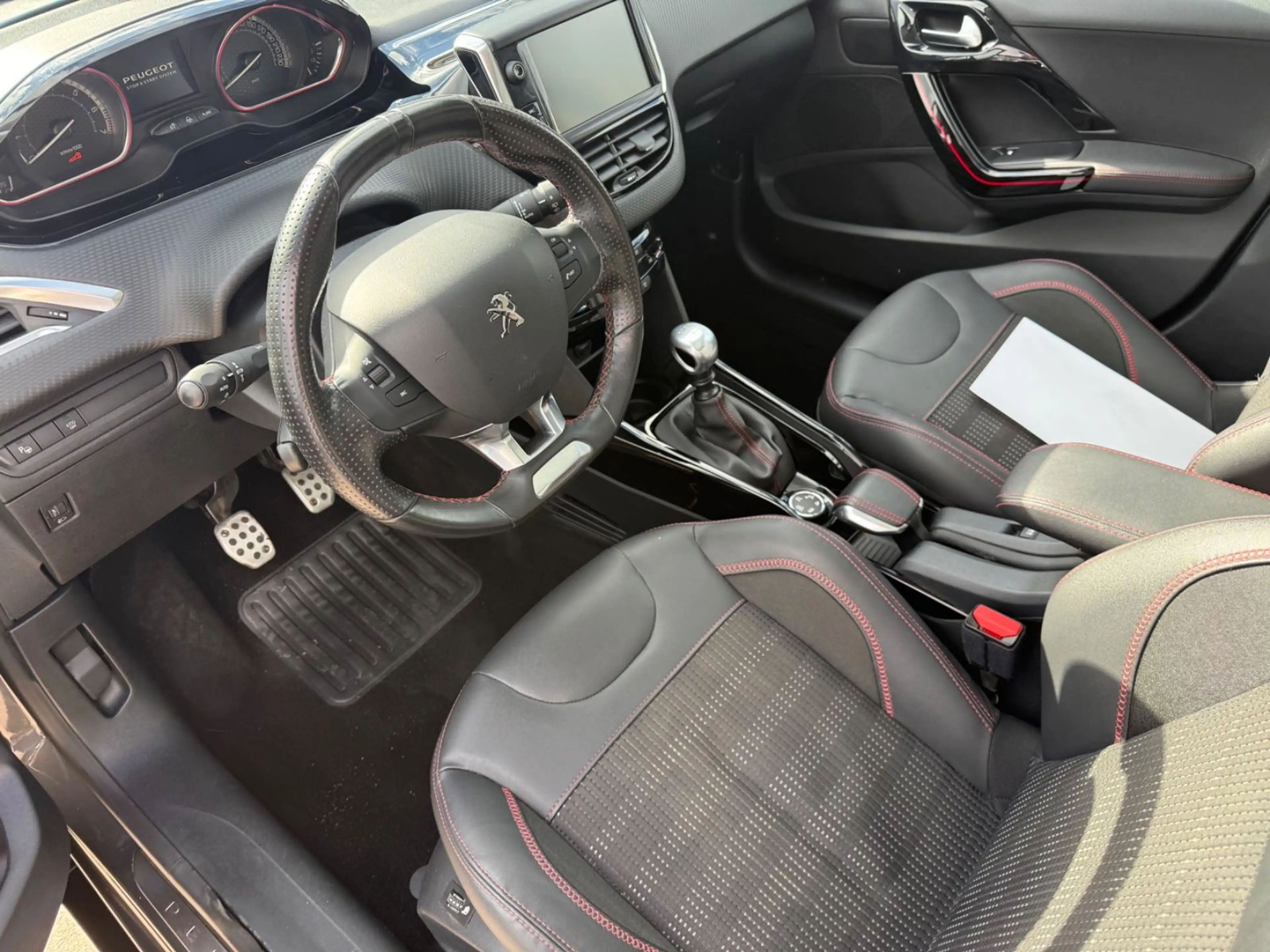 Peugeot 2008 GT-LINE +BC+SITZHEIZUNG+MFL+USB+KAMERA+ — photo 8