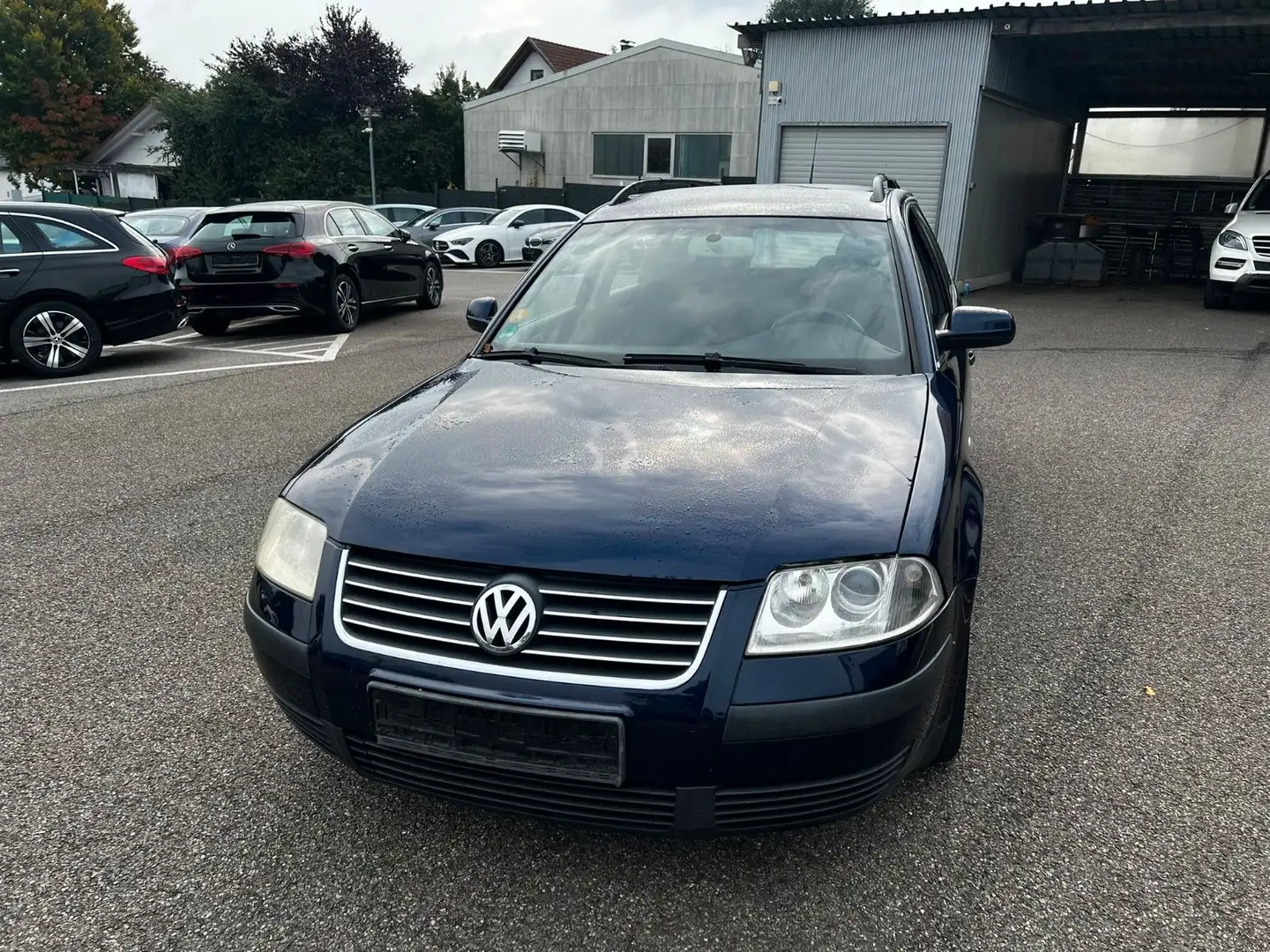 Volkswagen Passat 1.9 TDI VARIANT Blau - 2
