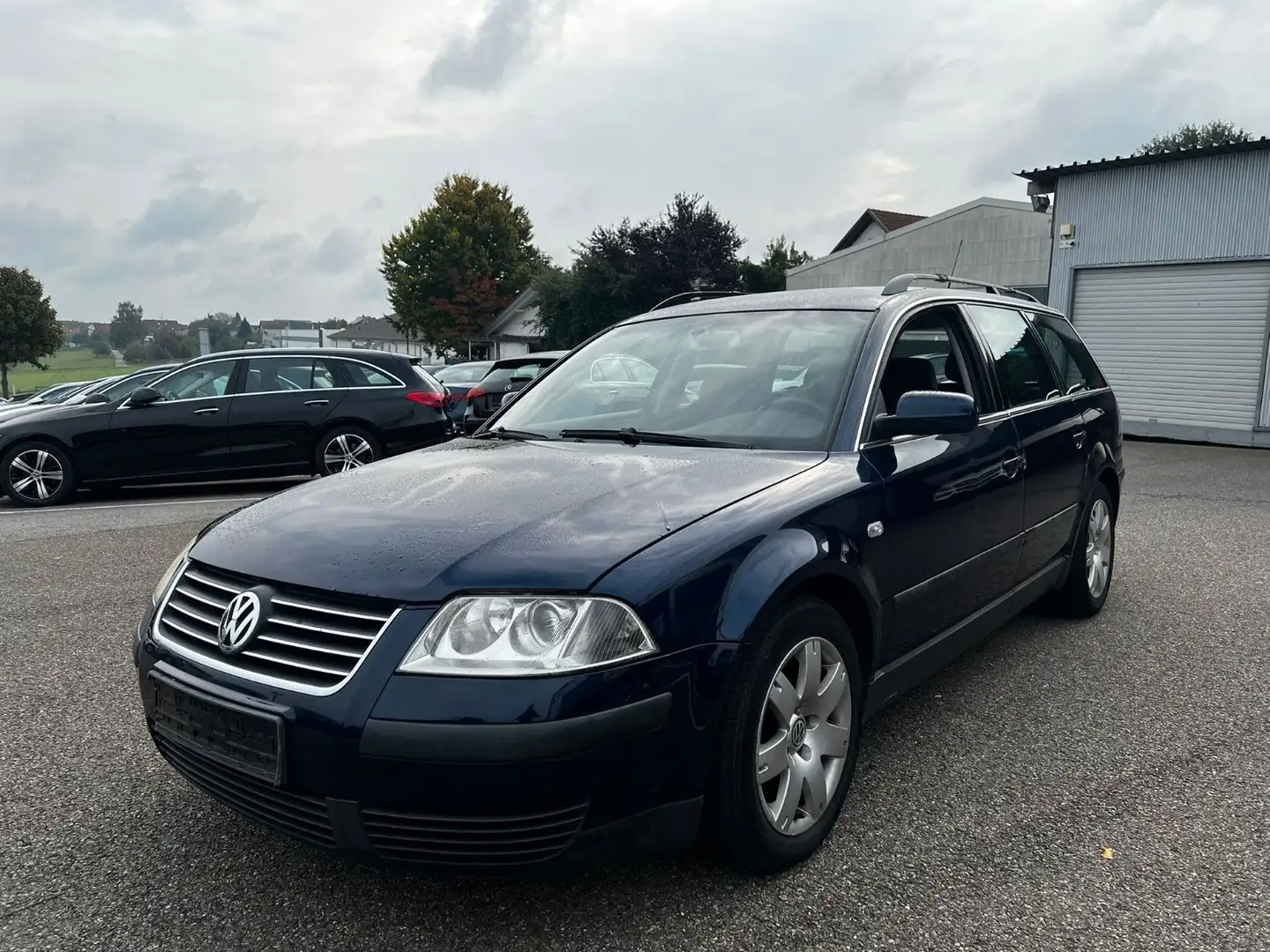 Volkswagen Passat 1.9 TDI VARIANT Blau - 1