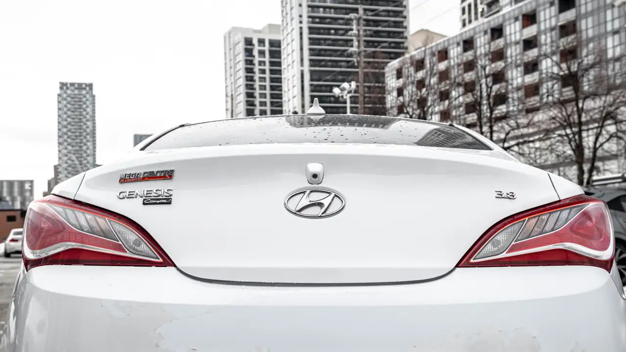 Hyundai Genesis снимка Hyundai Genesis