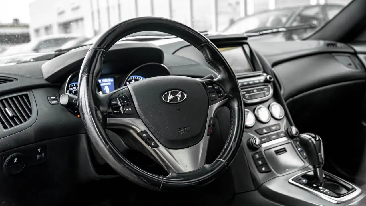 Hyundai Genesis снимка Hyundai Genesis