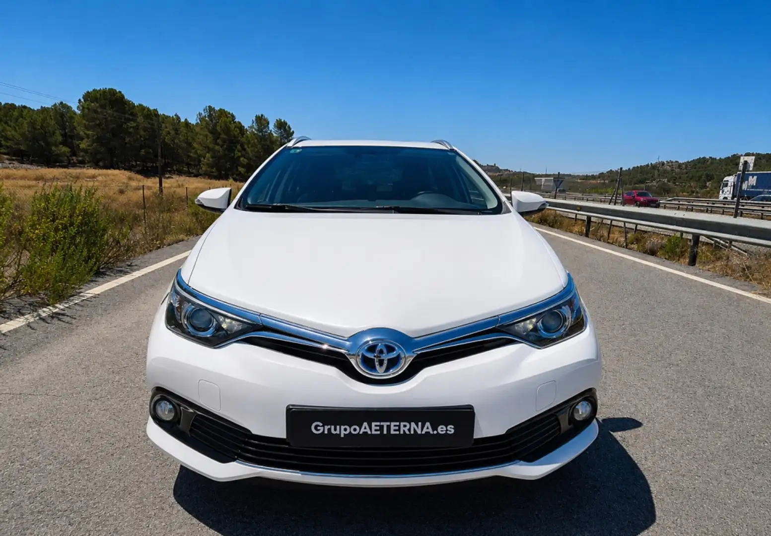 Toyota Auris TS hybrid 140H Active Business Plus Blanco - 2