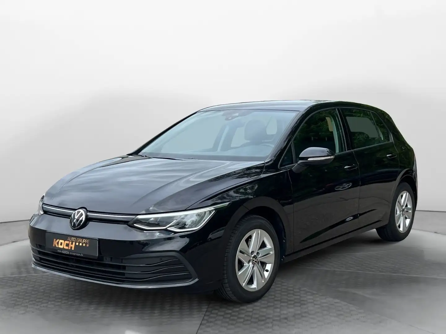 Volkswagen Golf VIII 2.0TDI Life Navi LED Zwart - 2