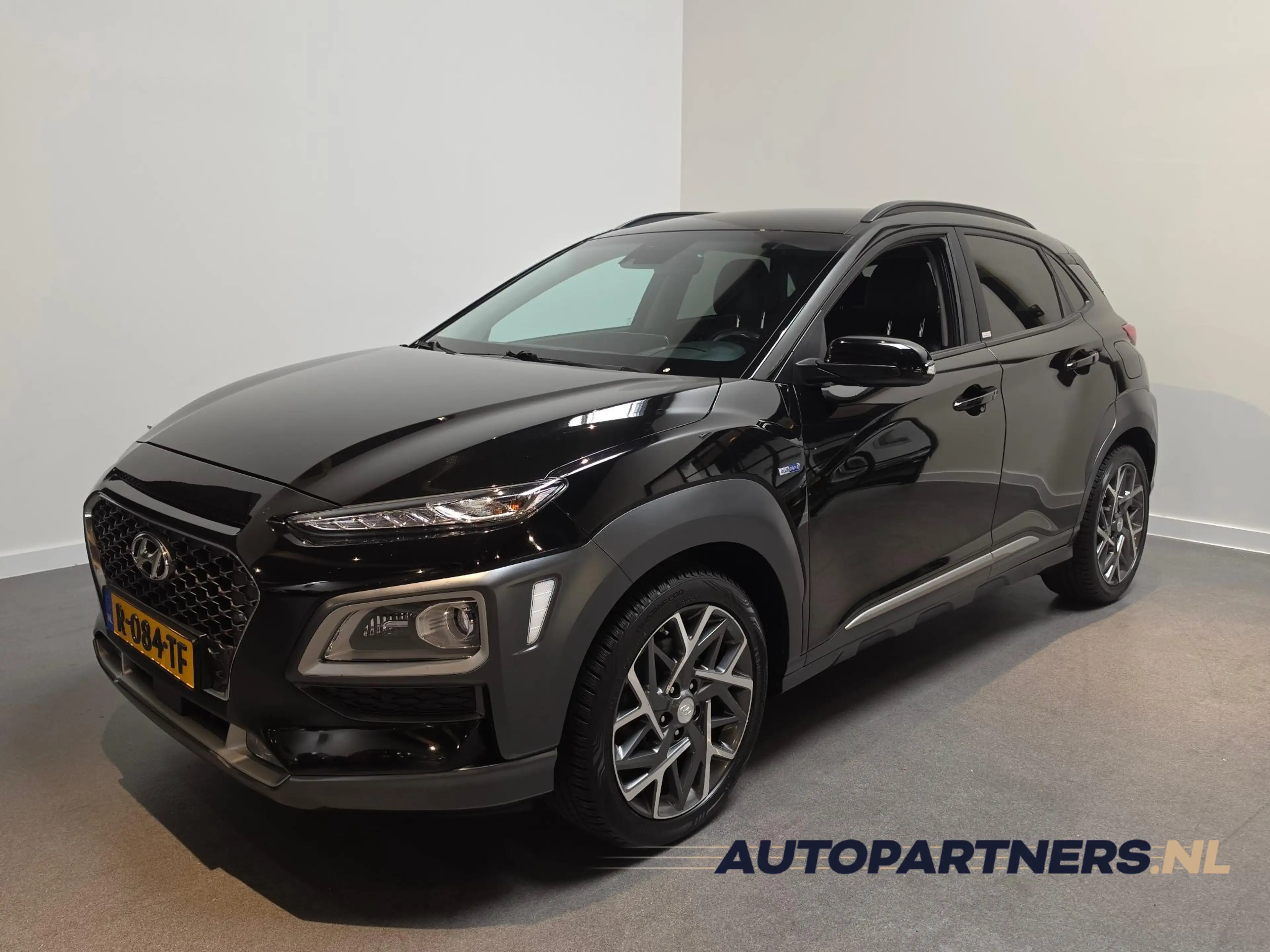 Hyundai KONA 1.6 GDI HEV Premium - Stoelverwarming voor en acht