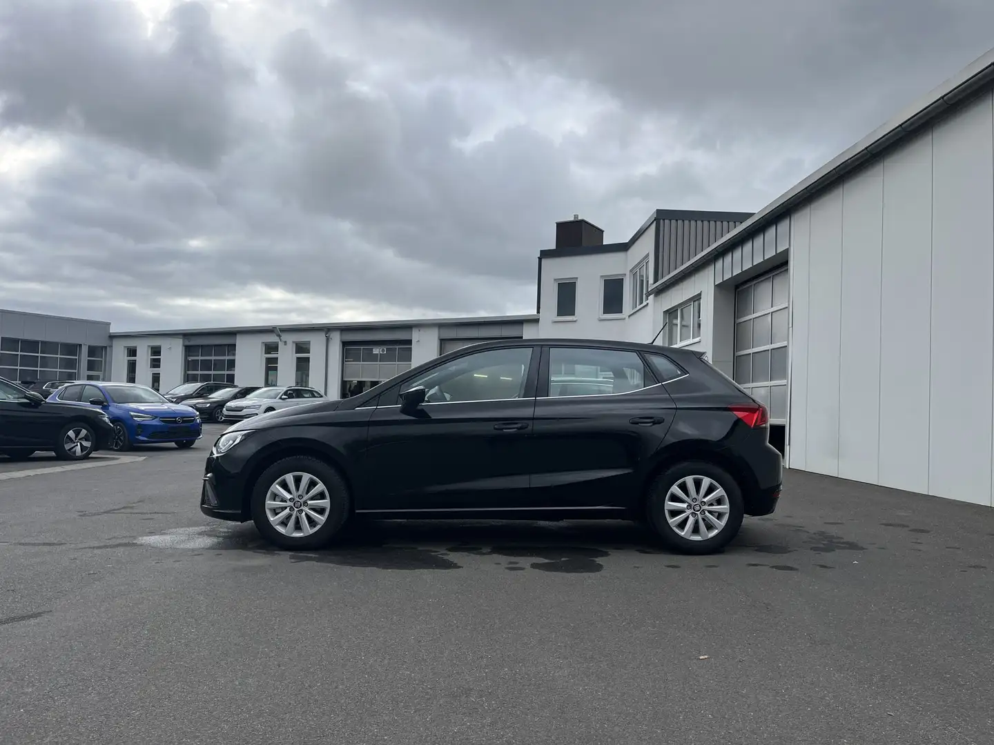 SEAT Ibiza 1.0 TSI XCELLENCE 100€ m. 20% Anzahlung DAB Navi Schwarz - 2