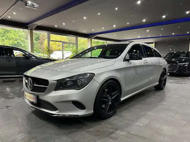 Mercedes-Benz CLA 250 / LEDER/ KAMERA /MEMORY / Stanheizung