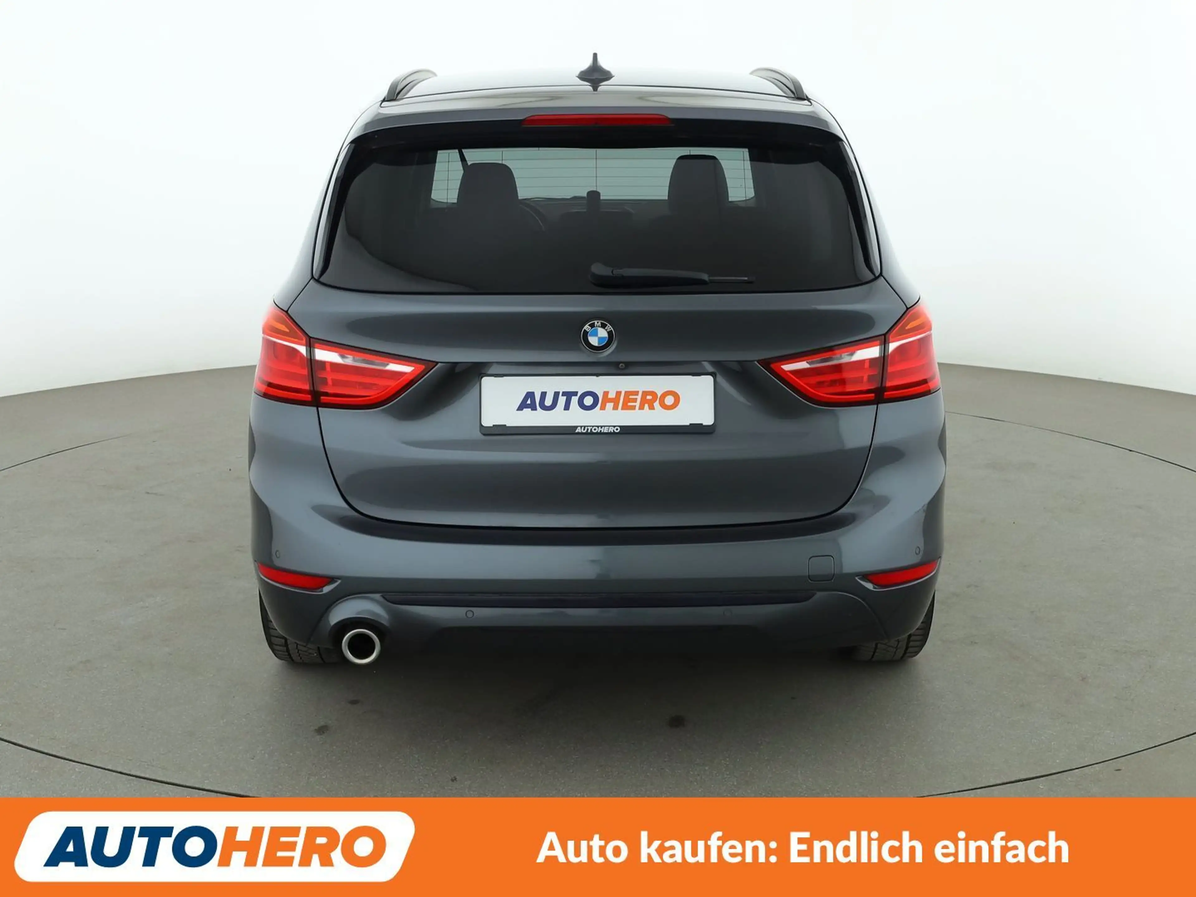 BMW 216 216i Gran Tourer Sport Line *NAVI*LED*TEMPO*CAM* — photo 5
