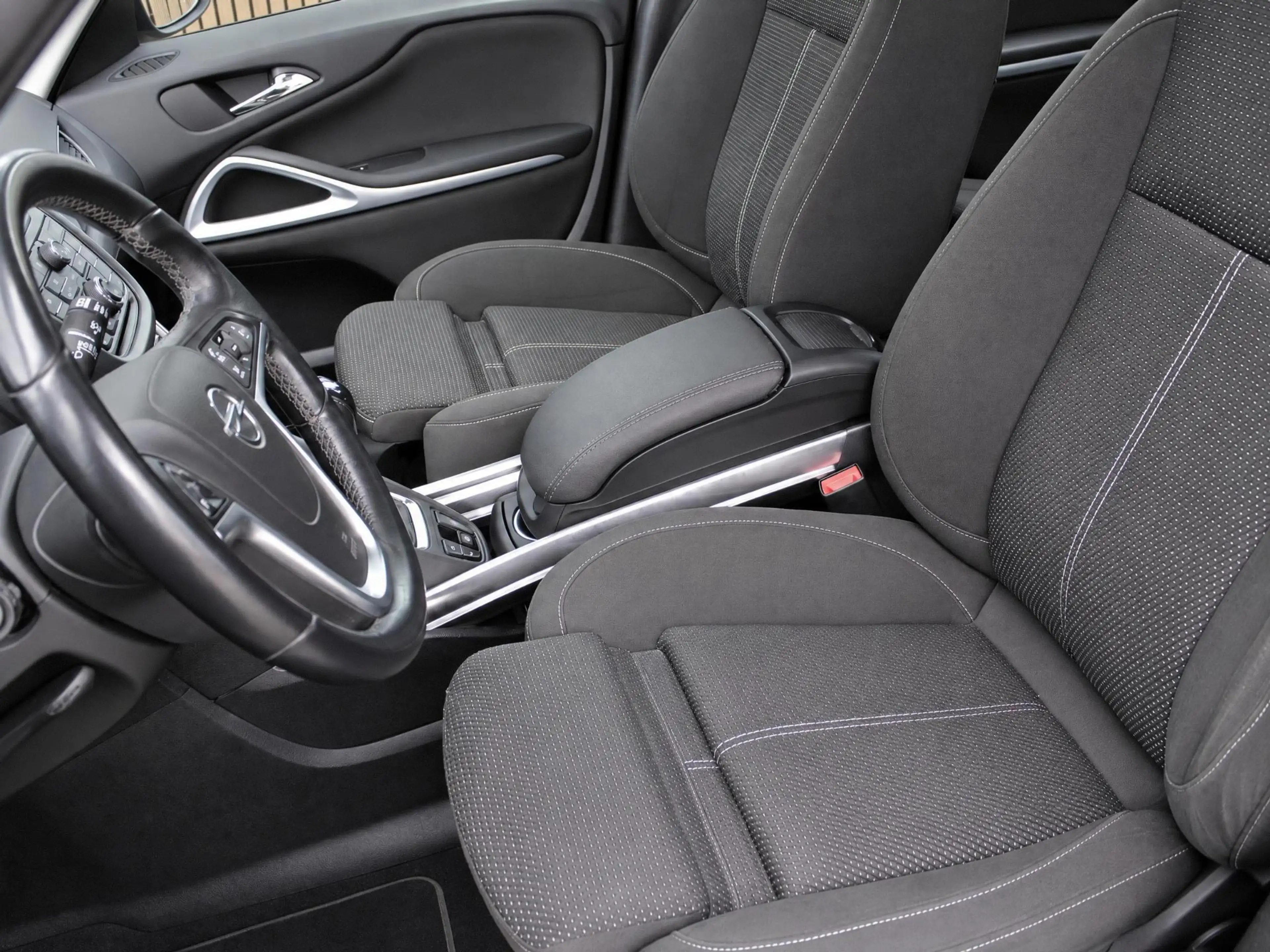 Opel Zafira Tourer 1.4 Edition | Navi / Airco / Cruise — photo 13