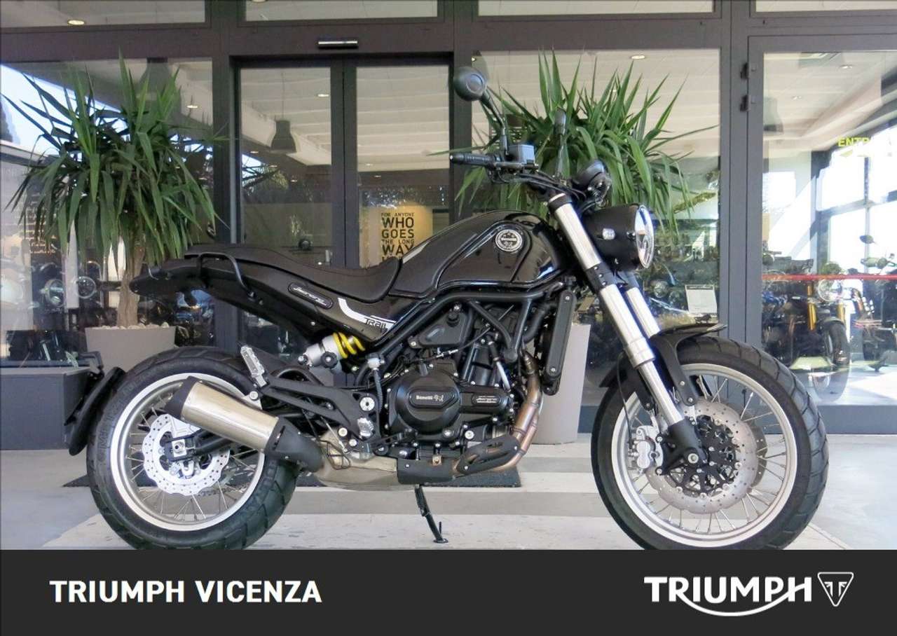 Benelli Leoncino Trail E5