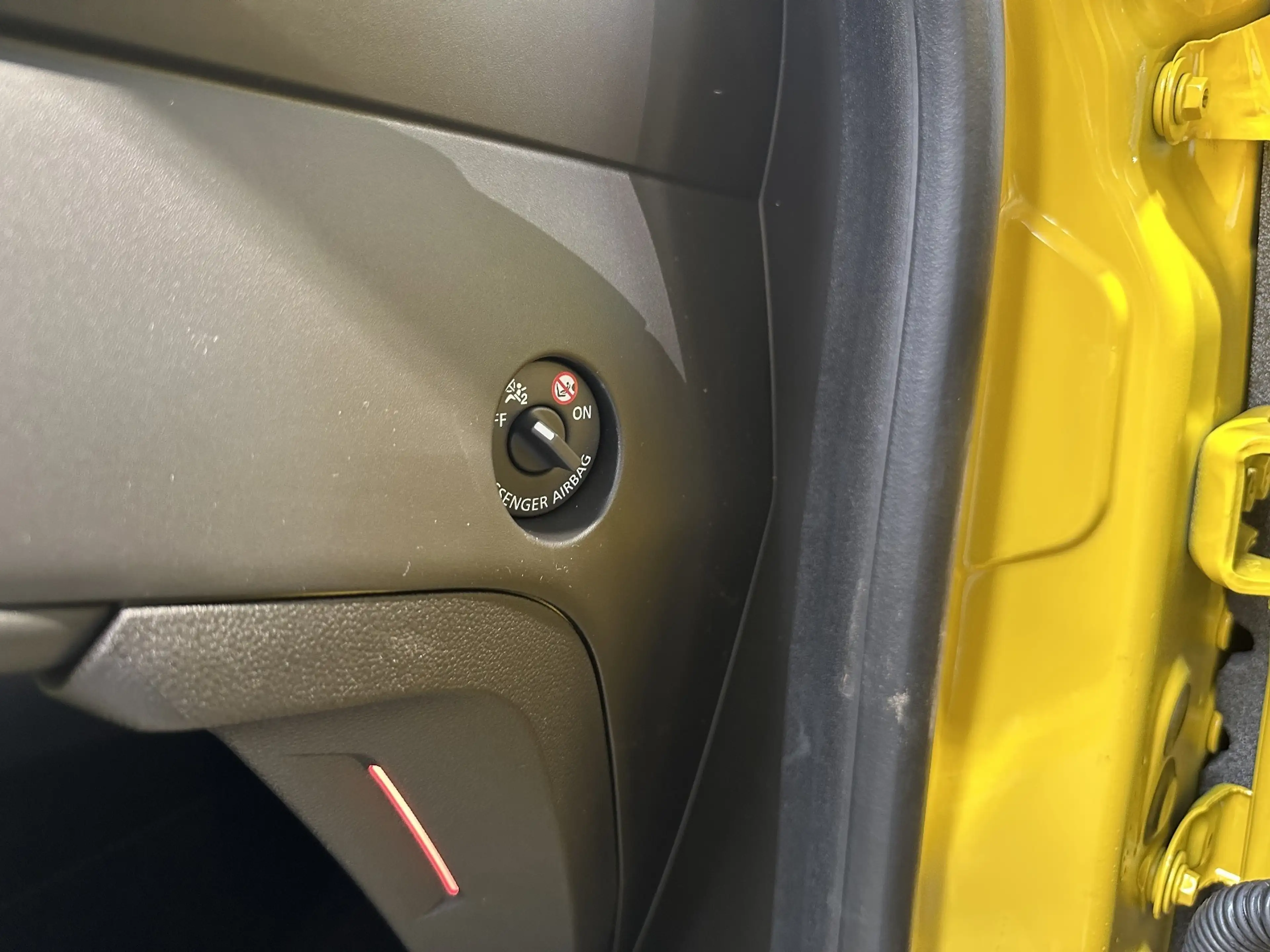 Renault R 5 Iconic 150PS Comfort Range E-Tech — photo 9