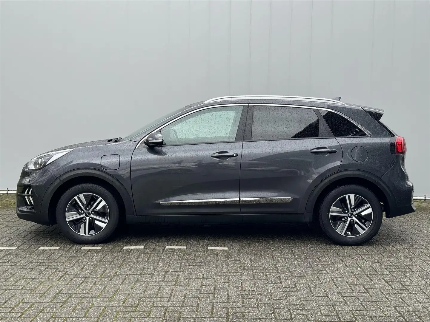 Kia Niro 1.6 GDi PHEV Plug-In DynamicLine Edition I Stoel e Grijs - 2