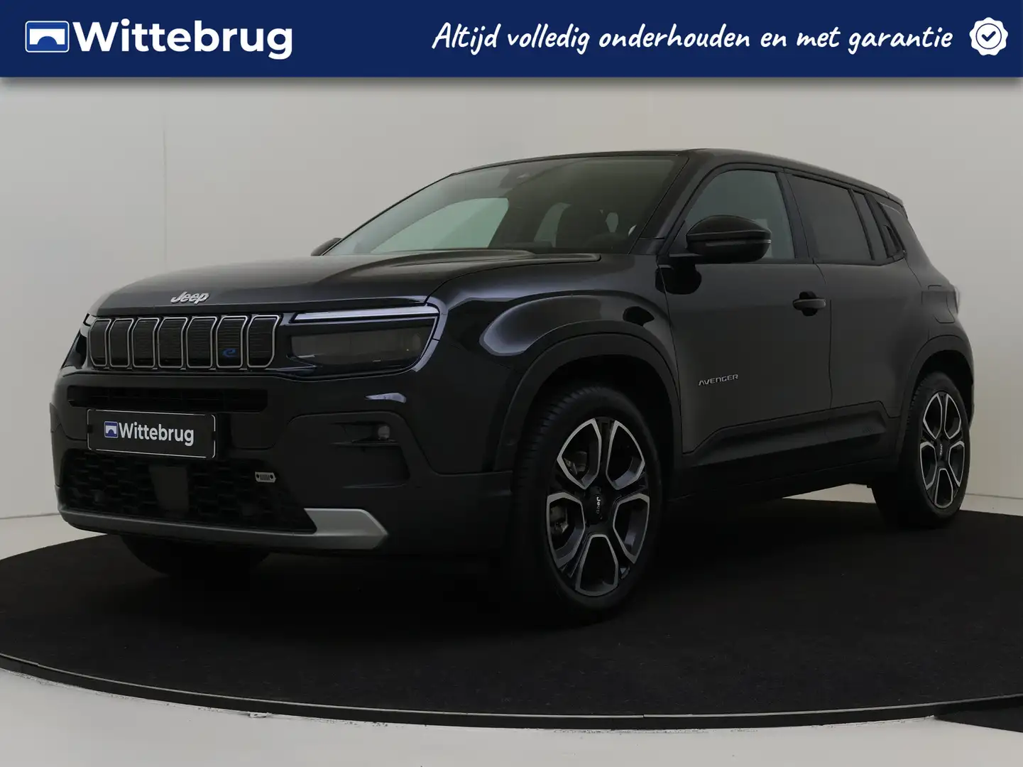 Jeep Avenger Summit 54 kWh | Stuur- en Stoelverwarming | Naviga Zwart - 1
