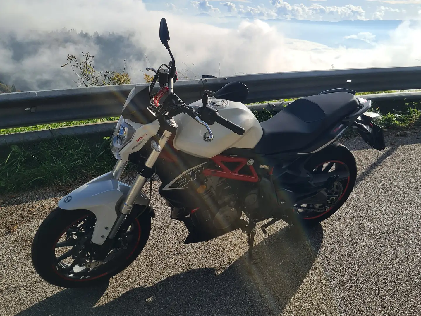 Benelli BN 302 Abs Bianco - 1