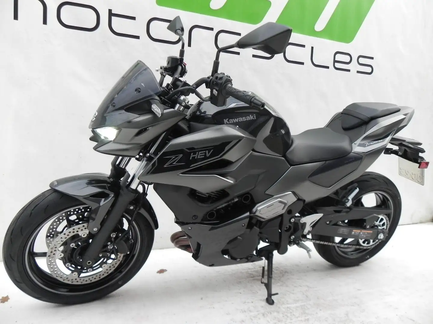 Kawasaki Z7 Hybrid Schwarz - 2
