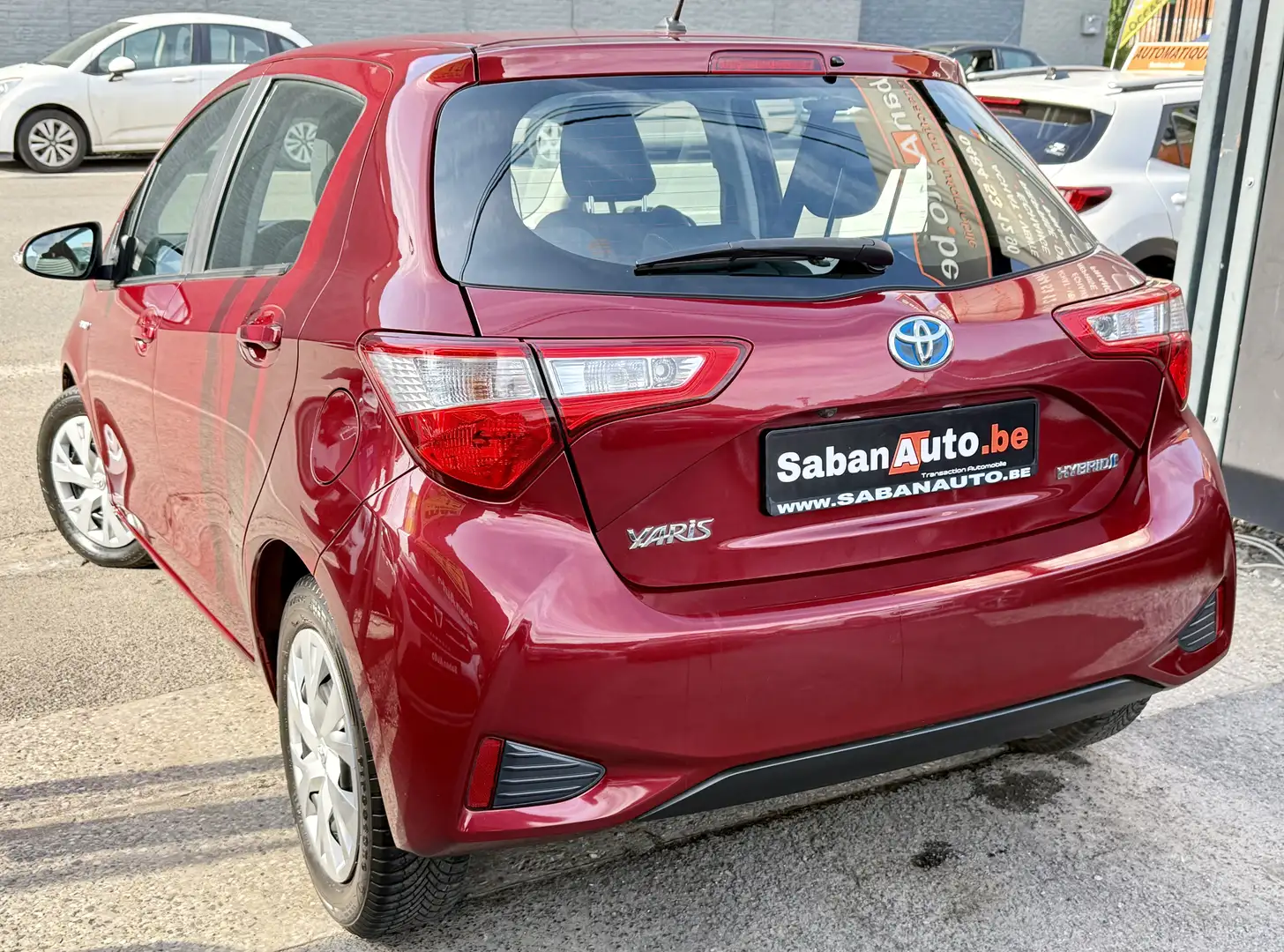 Toyota Yaris 1.5i VVT-i Hybrid AUTOMATIQUE • CAMERA • AIR Rojo - 2