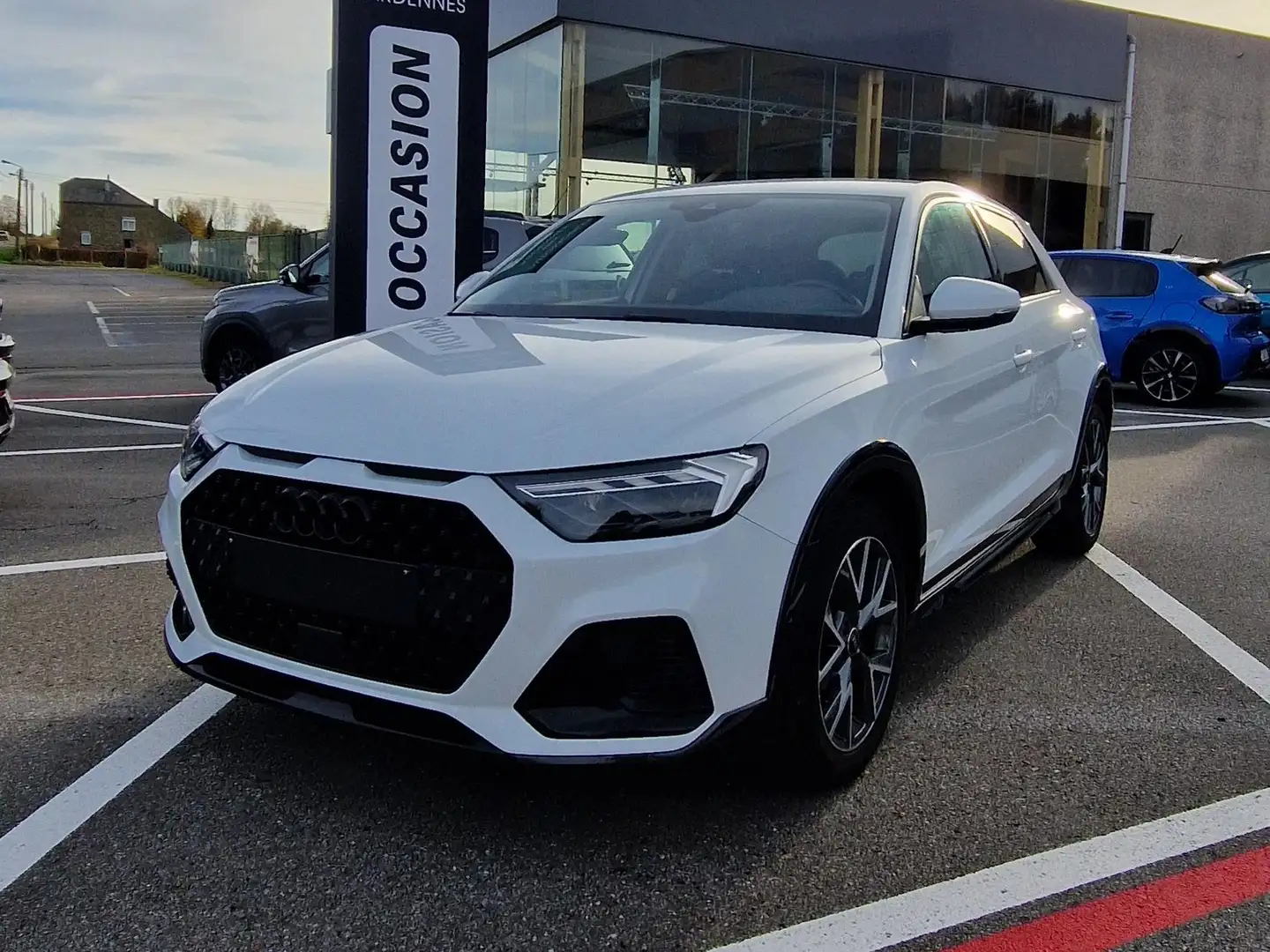 Audi A1 A1 Citycarver 30 TFSI S tronic (EU6AP) Blanc - 1