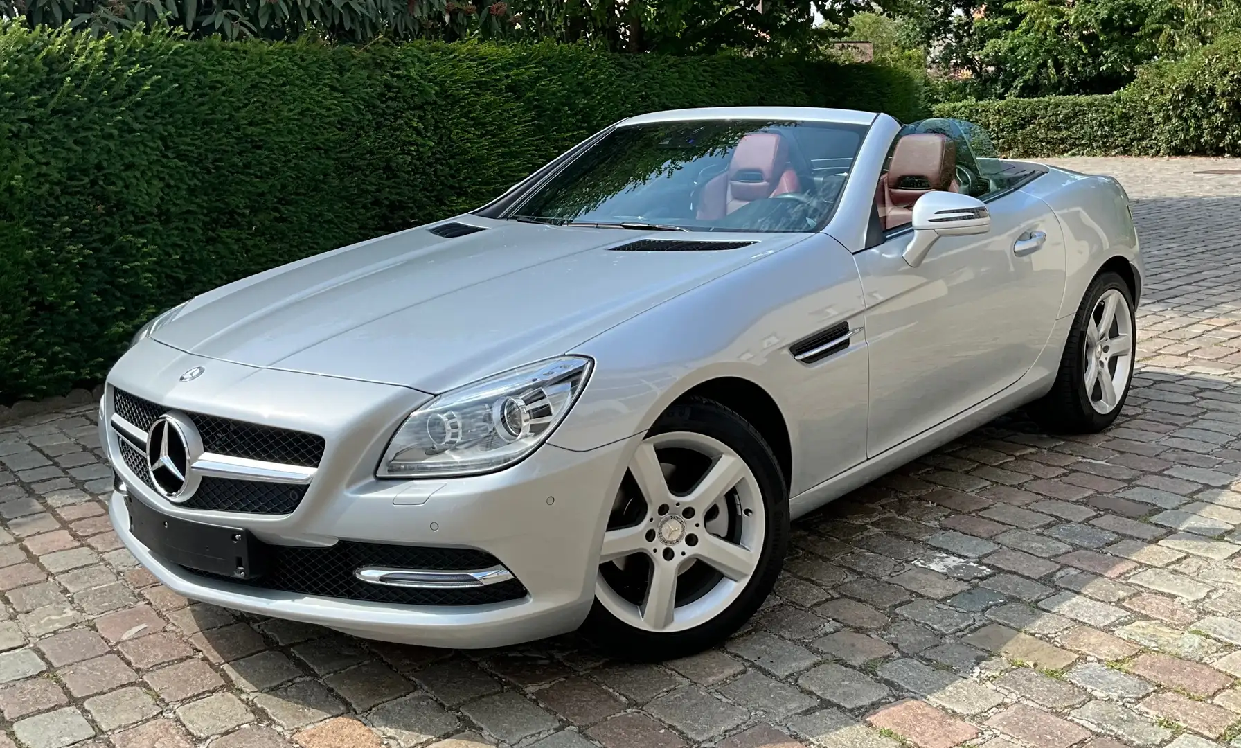 Mercedes-Benz SLK 200 Cabrio Showroom staat  ### 26000 km ### Argent - 1