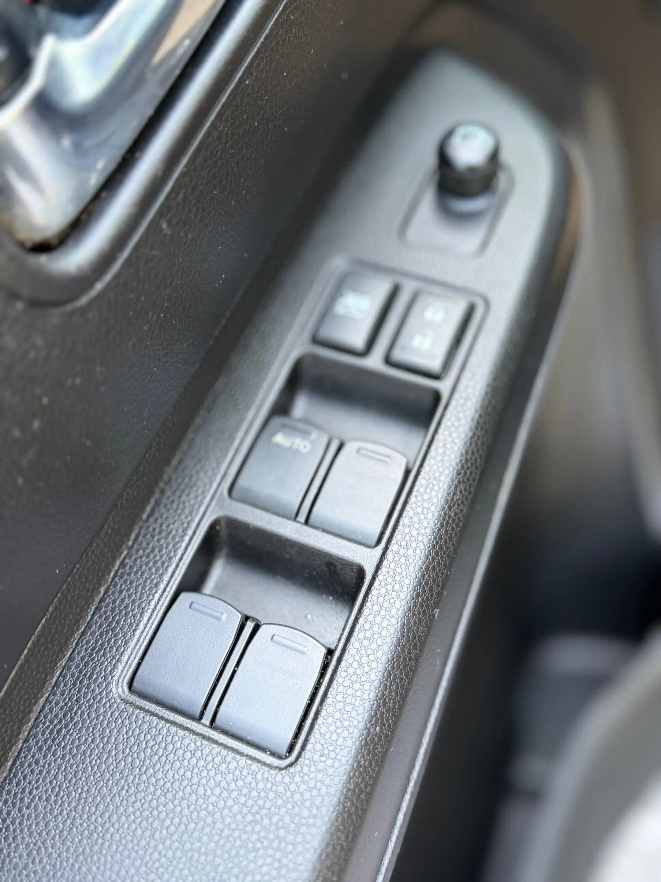 Suzuki Ignis Ignis 1.2i SHVS GLX 12V — photo 11
