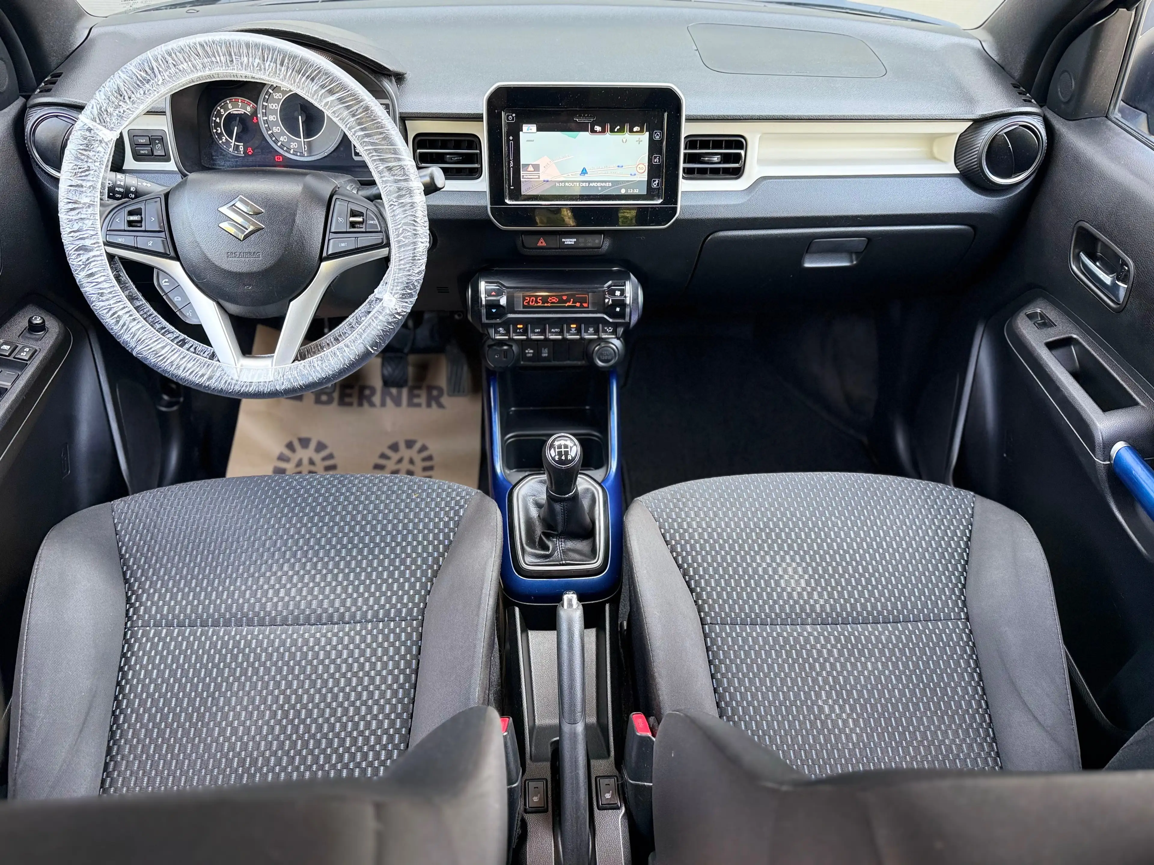 Suzuki Ignis Ignis 1.2i SHVS GLX 12V — photo 8