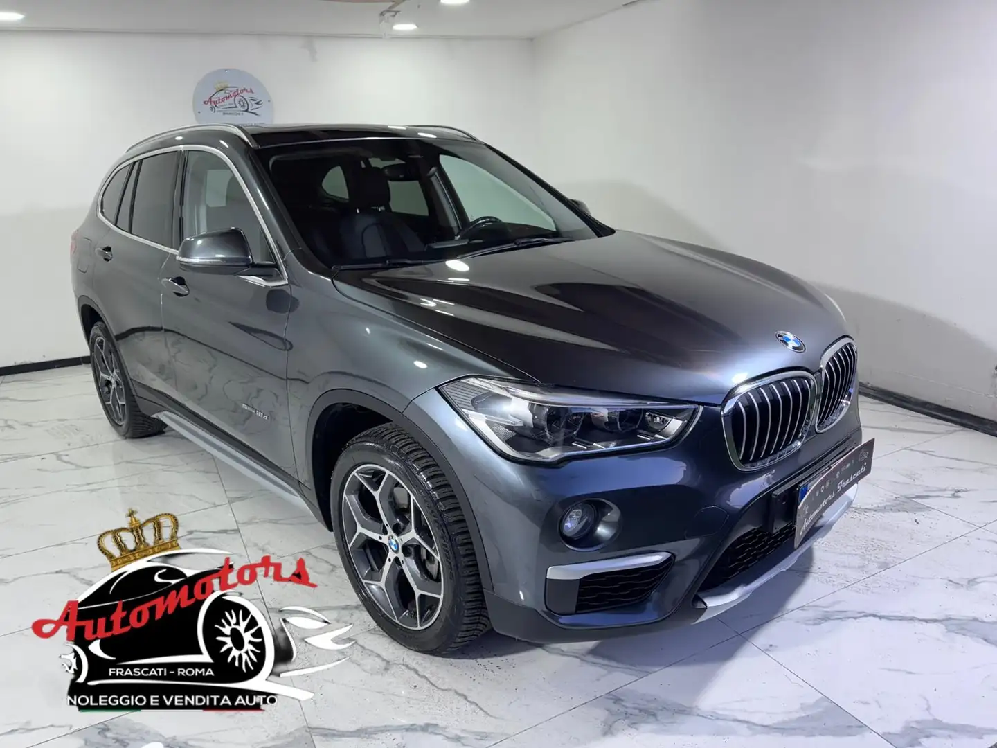 BMW X1 X1 F48 sdrive18d xLine auto-Tetto apribile-Garanti Gris - 1