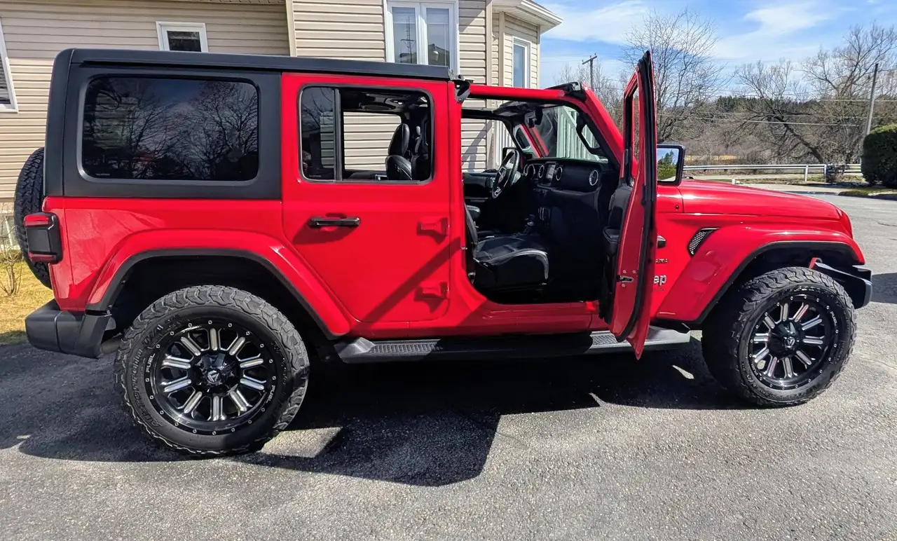 Jeep Wrangler снимка Jeep Wrangler