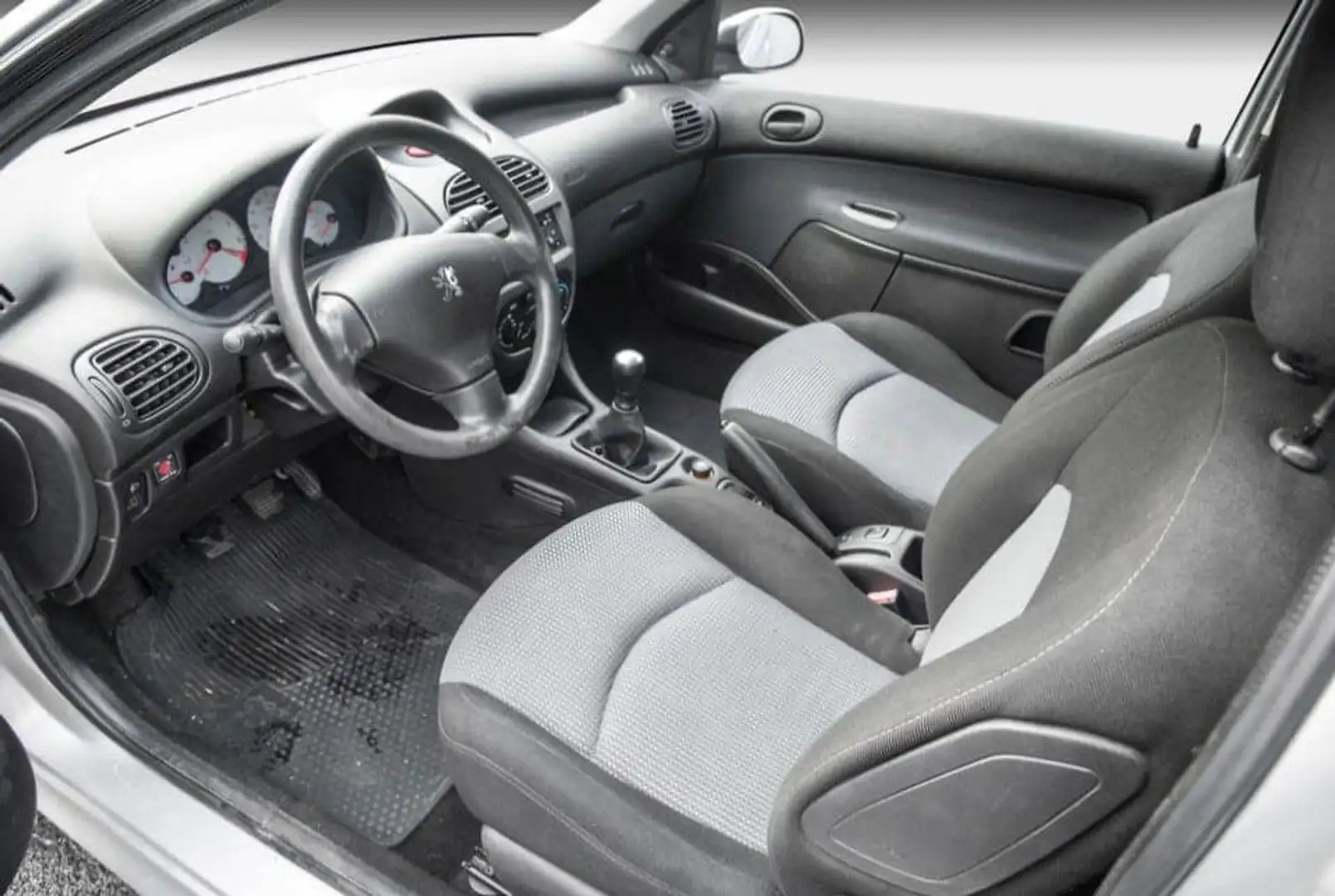 Peugeot 206 Gris - 1