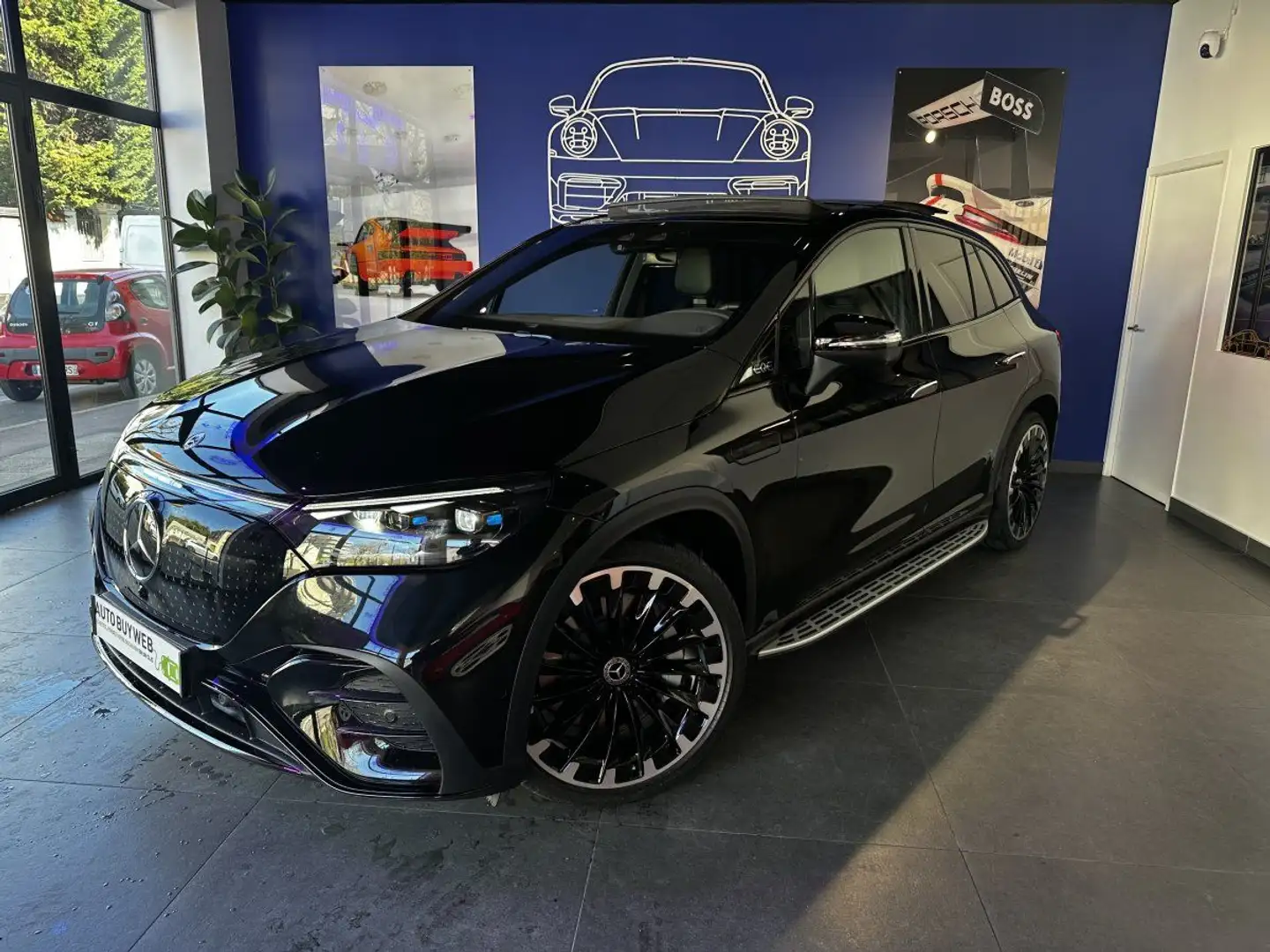 Mercedes-Benz EQE SUV SUV 350 4MATIC AMG LINE HYPERSCREEN MBUX PREMIERE  Černá - 1