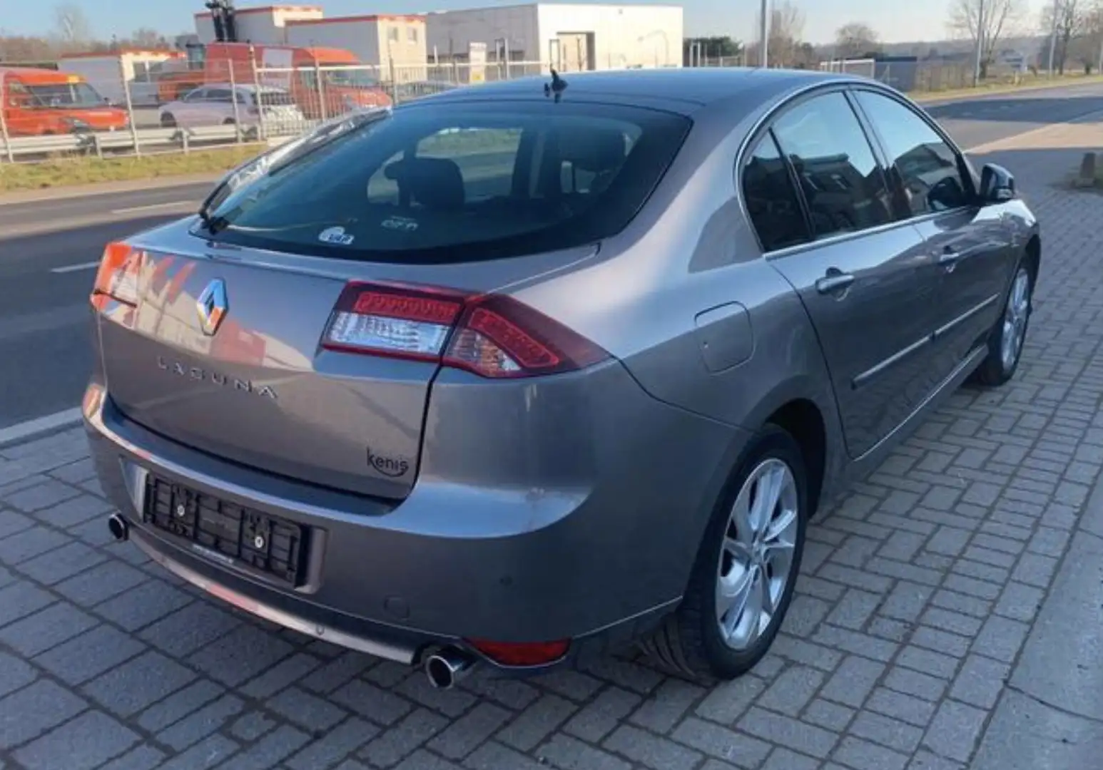 Renault Laguna 1.5 dCi Limited EDC Gris - 2