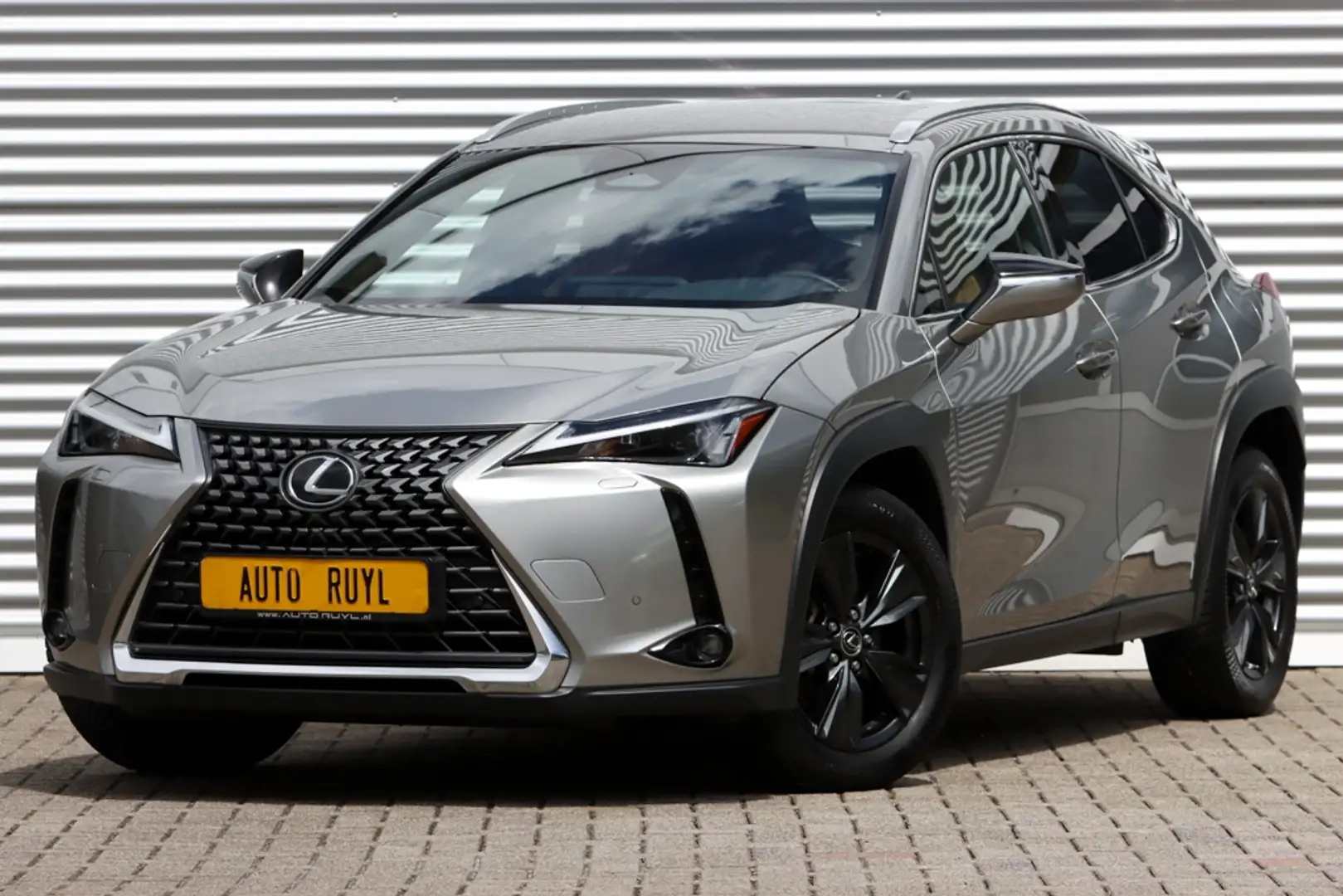 lexus ux