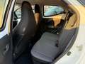 Toyota AYGO x-play *Kamera*Apple*Android*Sitzhz.*Klima* Weiß - thumbnail 18