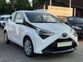 Toyota AYGO x-play *Kamera*Apple*Android*Sitzhz.*Klima* Weiß - thumbnail 3
