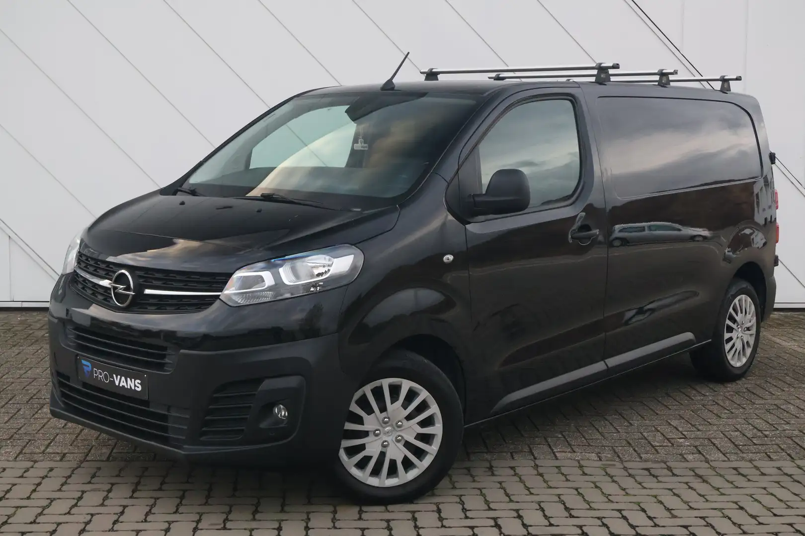 Opel Vivaro L2 122 PK MT6| Airco| CC| Carplay| Camera|Trekhaak Zwart - 1