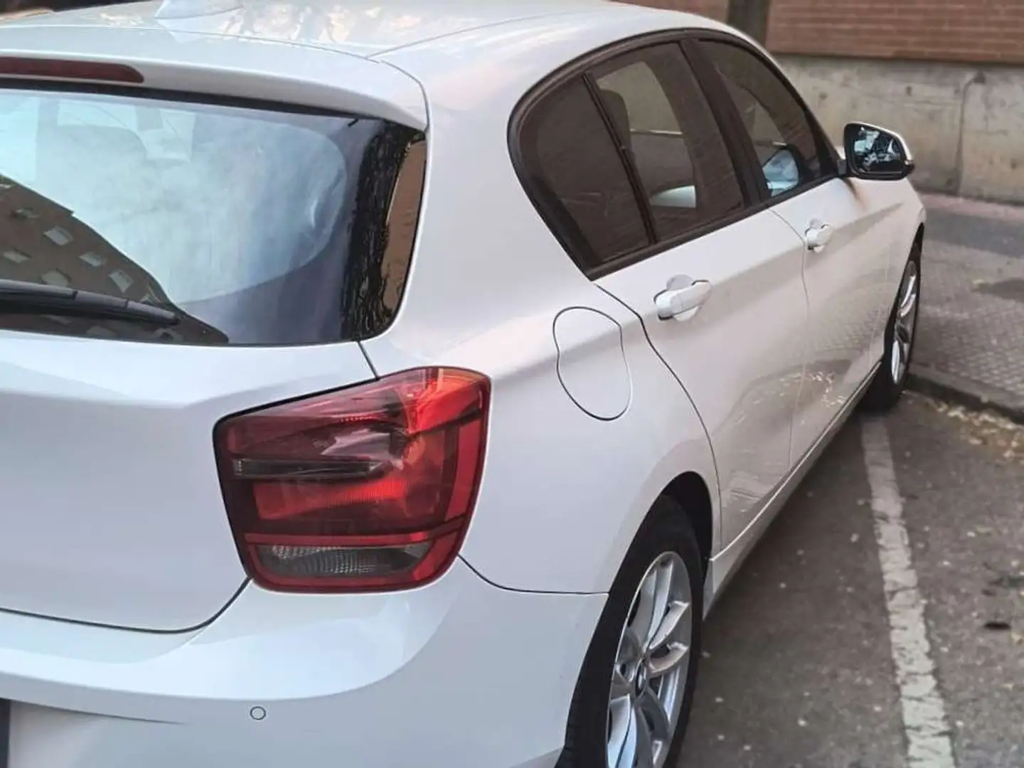 BMW 116 116d EfficientDynamics Blanco - 2